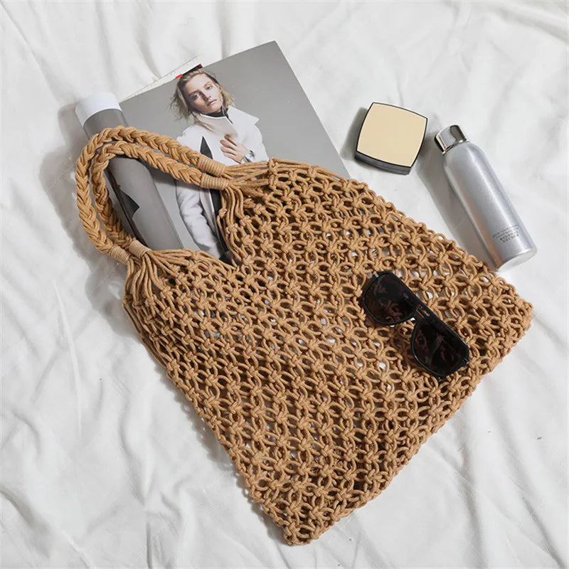 Women's Large Capacity Straw Handbag Totes - Hollow Out Shoulder Bag, Vintage Travel Beach and Shopping Pack