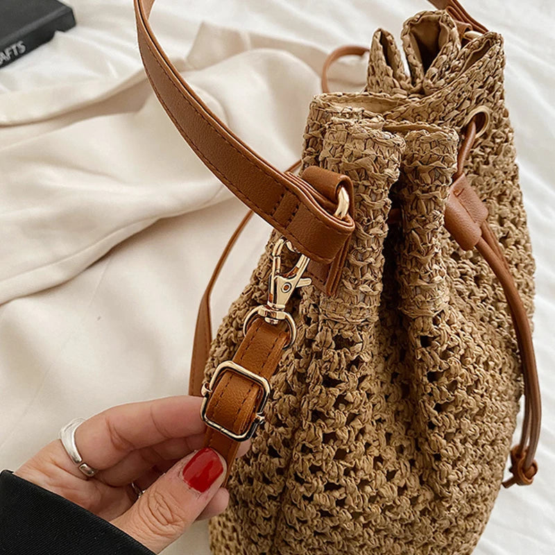 Woven Straw Bag Ladies Bucket Crossbody - Summer Beach Bag, Retro Travel Shoulder Bag, Small Purse and Handbag for Women