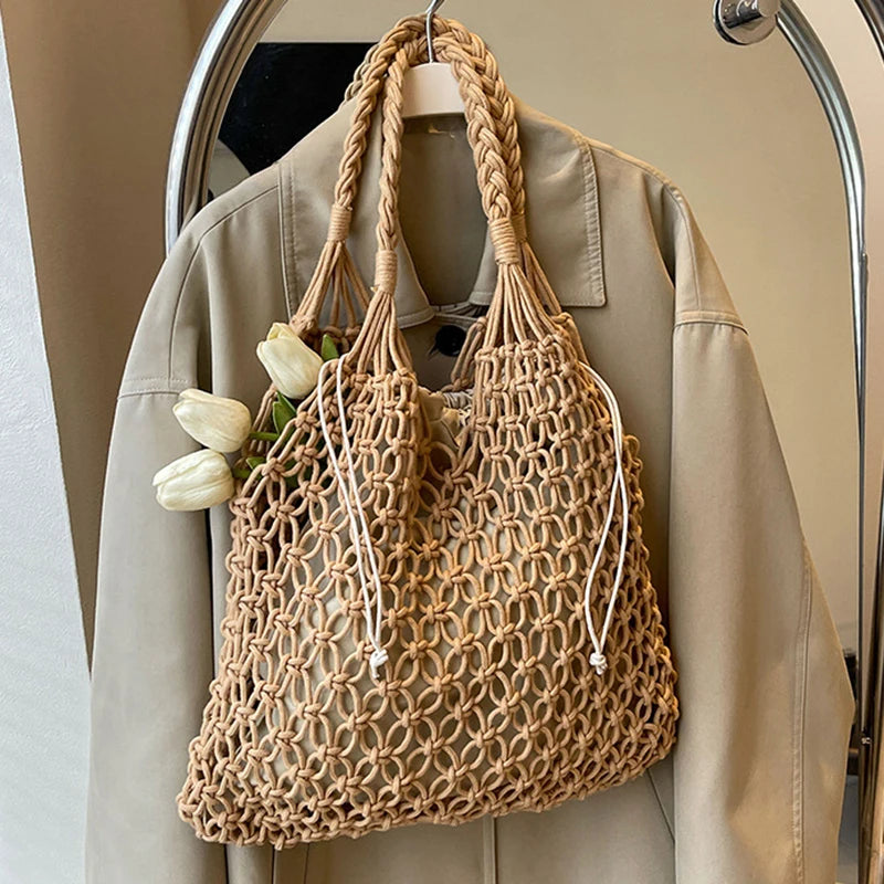 Women's Large Capacity Straw Handbag Totes - Hollow Out Shoulder Bag, Vintage Travel Beach and Shopping Pack