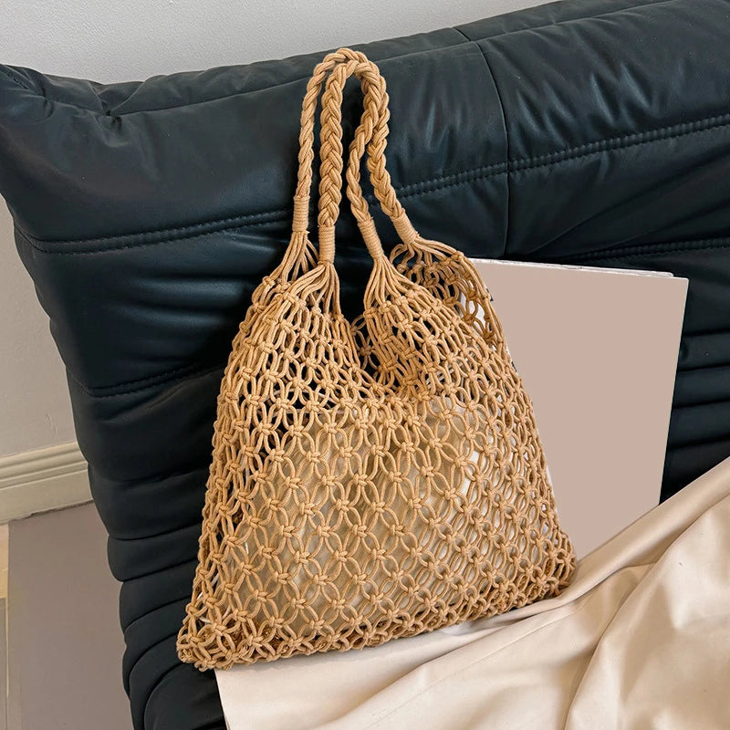 Women's Large Capacity Straw Handbag Totes - Hollow Out Shoulder Bag, Vintage Travel Beach and Shopping Pack