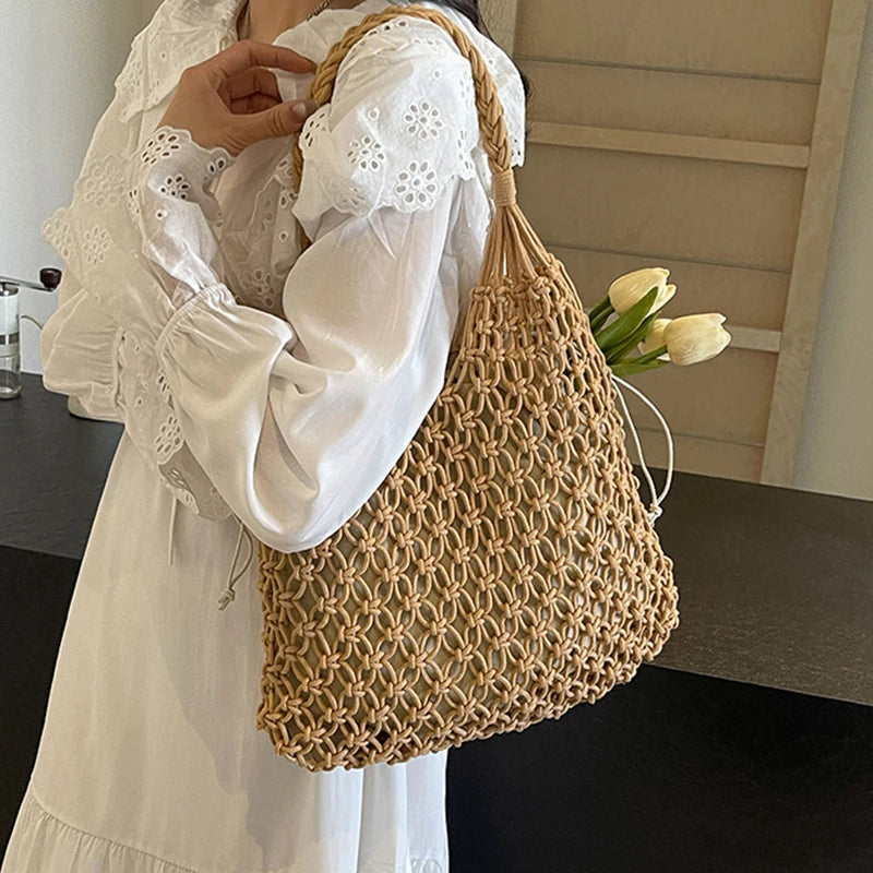 Women's Large Capacity Straw Handbag Totes - Hollow Out Shoulder Bag, Vintage Travel Beach and Shopping Pack