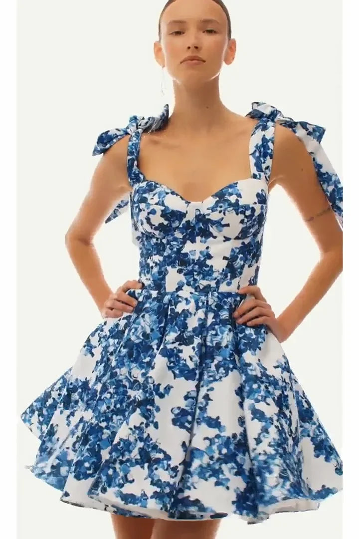Off-The-Shoulder Evening Dress – Elegant European-Inspired Prom Gown