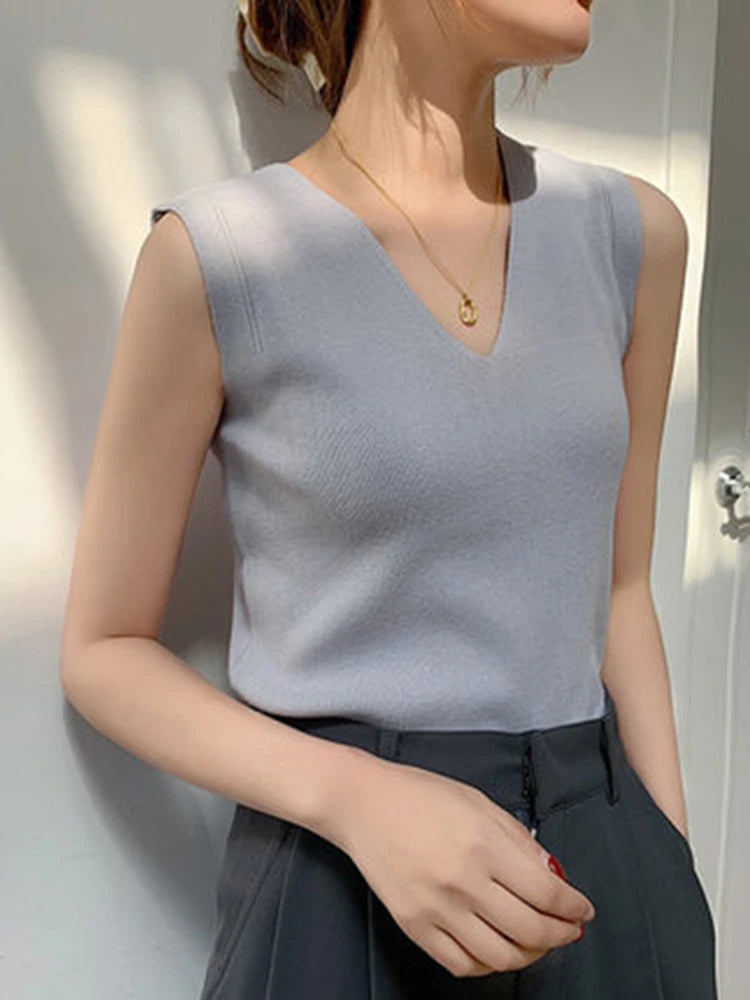 Knitted V-Neck Tank Top – Lightweight Sleeveless Summer Essential for Women